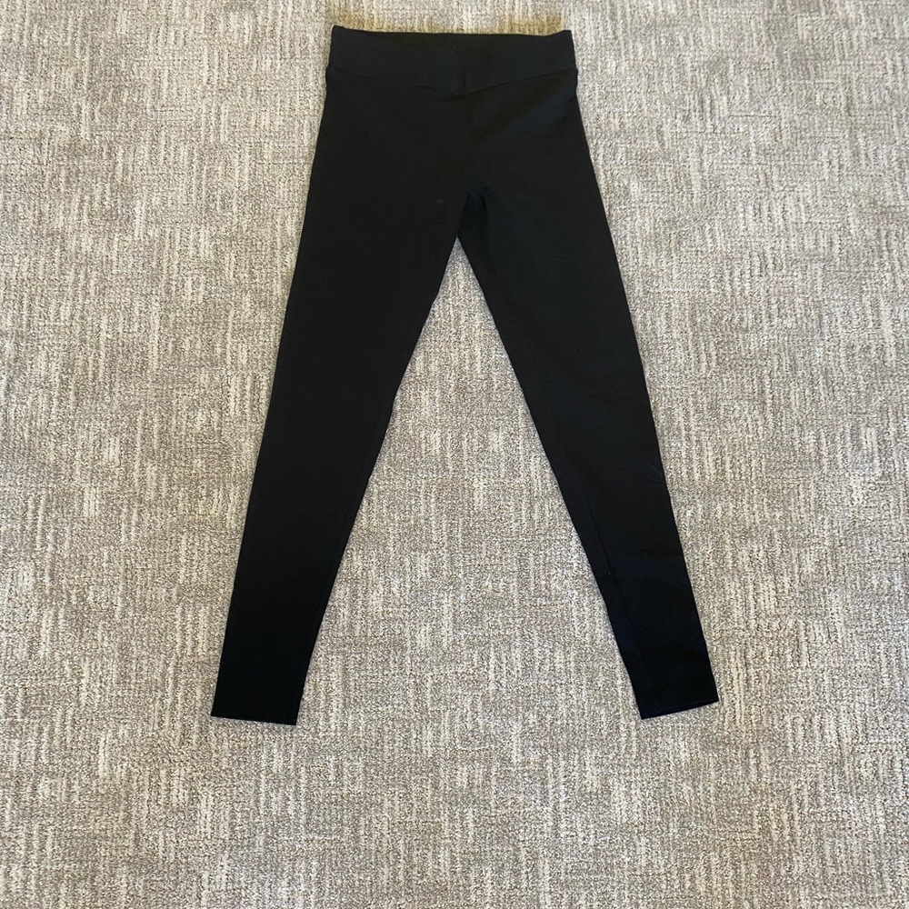 Black sporty leggings